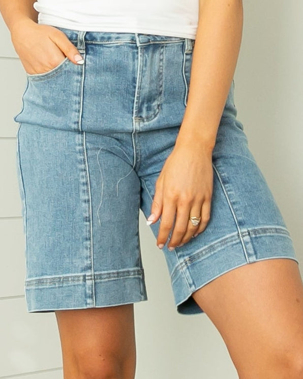 Fallon Front Seam Denim Shorts - Medium Wash