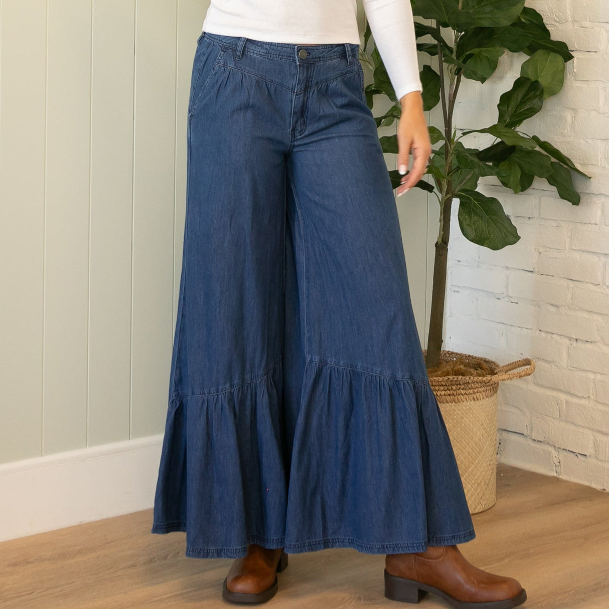 KanCan Ultra High Rise Ruffle Hem Dark Wash Jeans