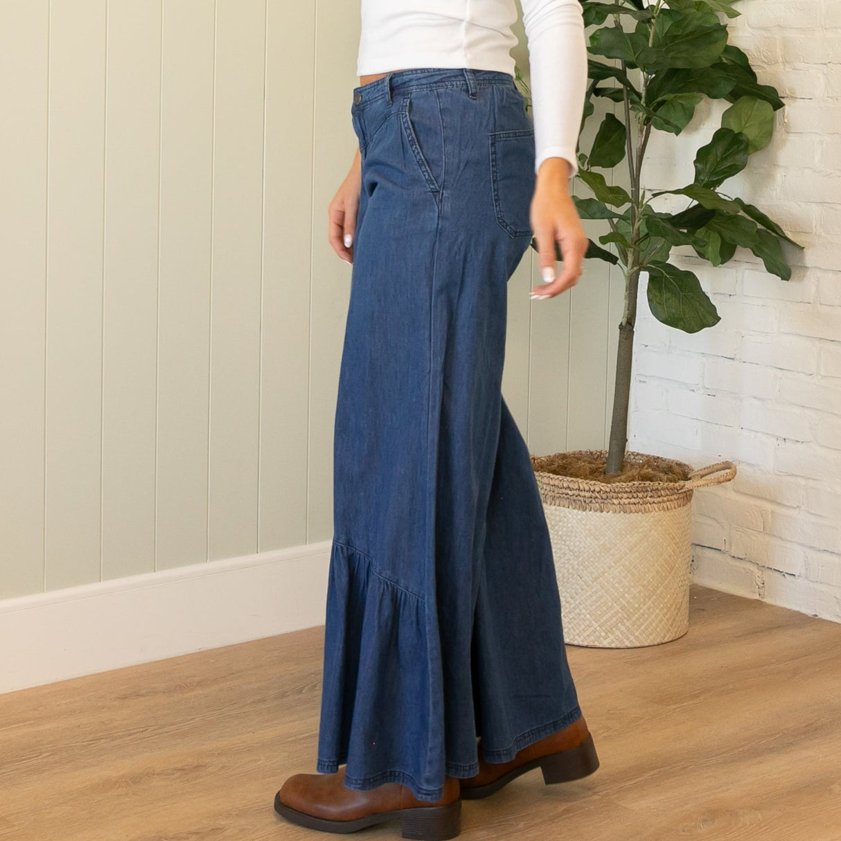 KanCan Ultra High Rise Ruffle Hem Dark Wash Jeans