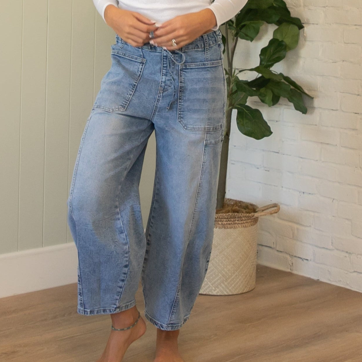 Sami Barrel Jeans