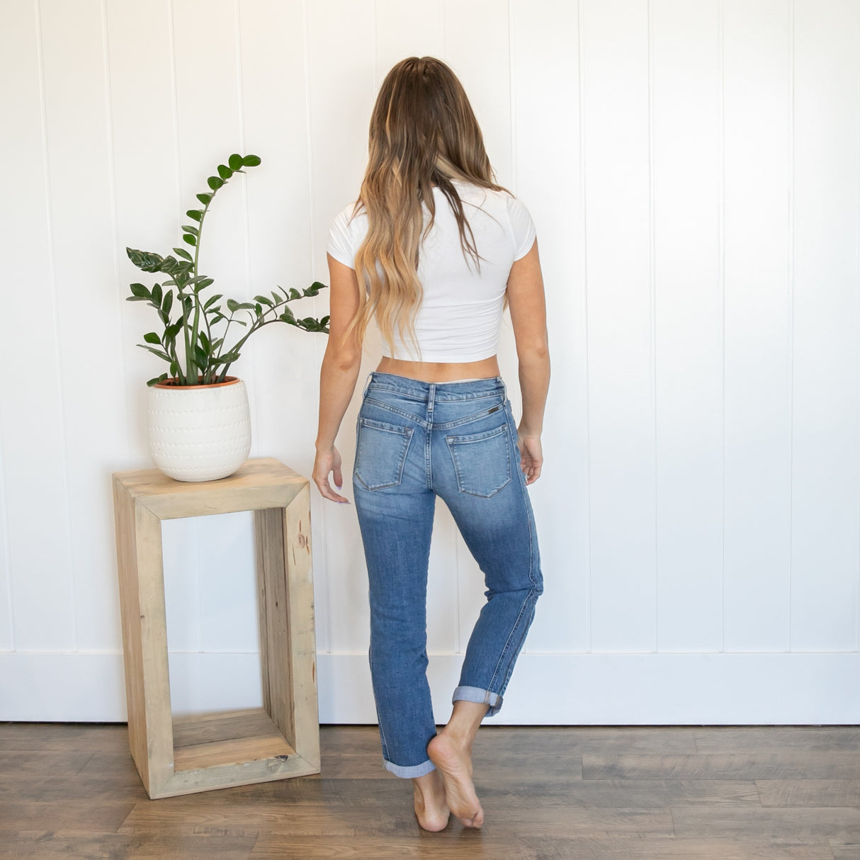 KanCan Mid Rise Slim Boyfriend Cuffed Jeans