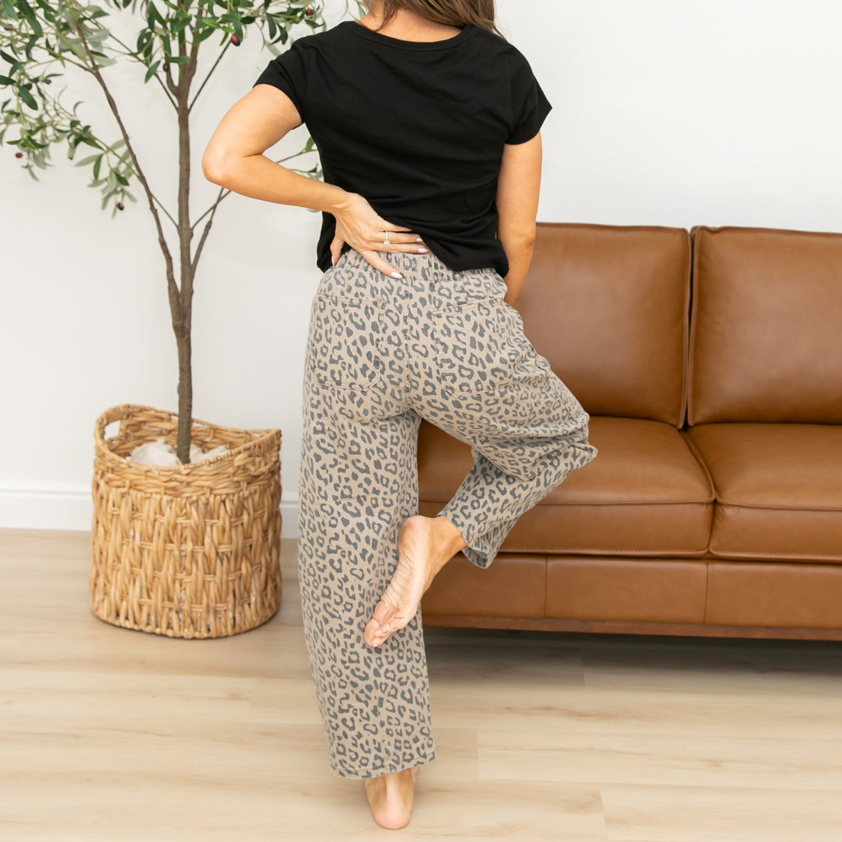 Carmen Leopard Barrel Jeans