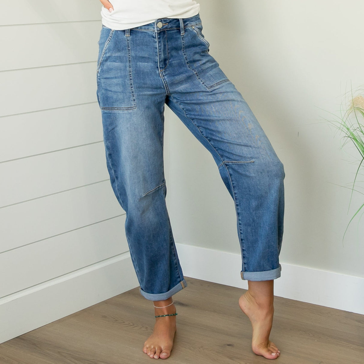 Risen Mid Rise Barrel Relaxed Patch Pocket Jeans