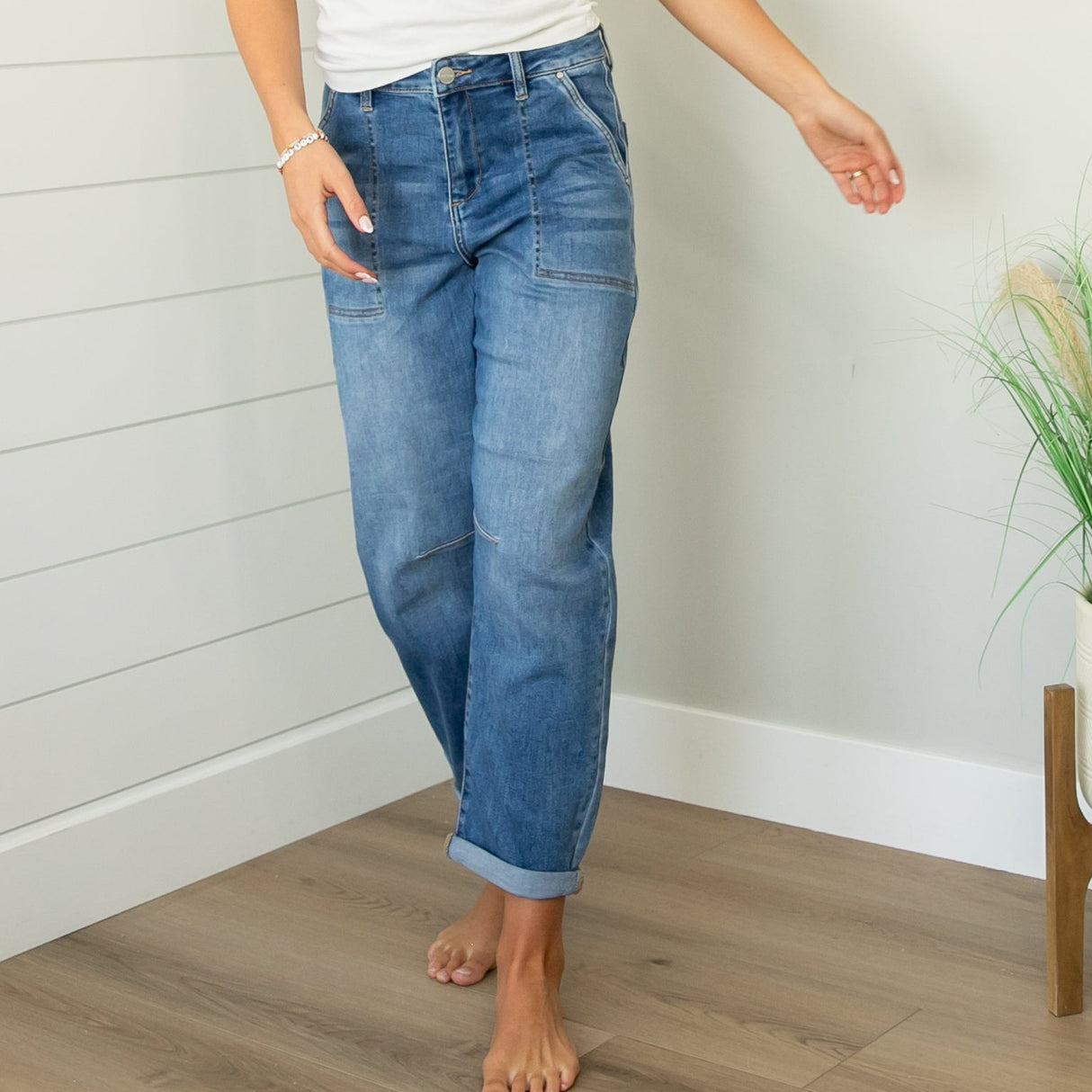 Risen Mid Rise Barrel Relaxed Patch Pocket Jeans