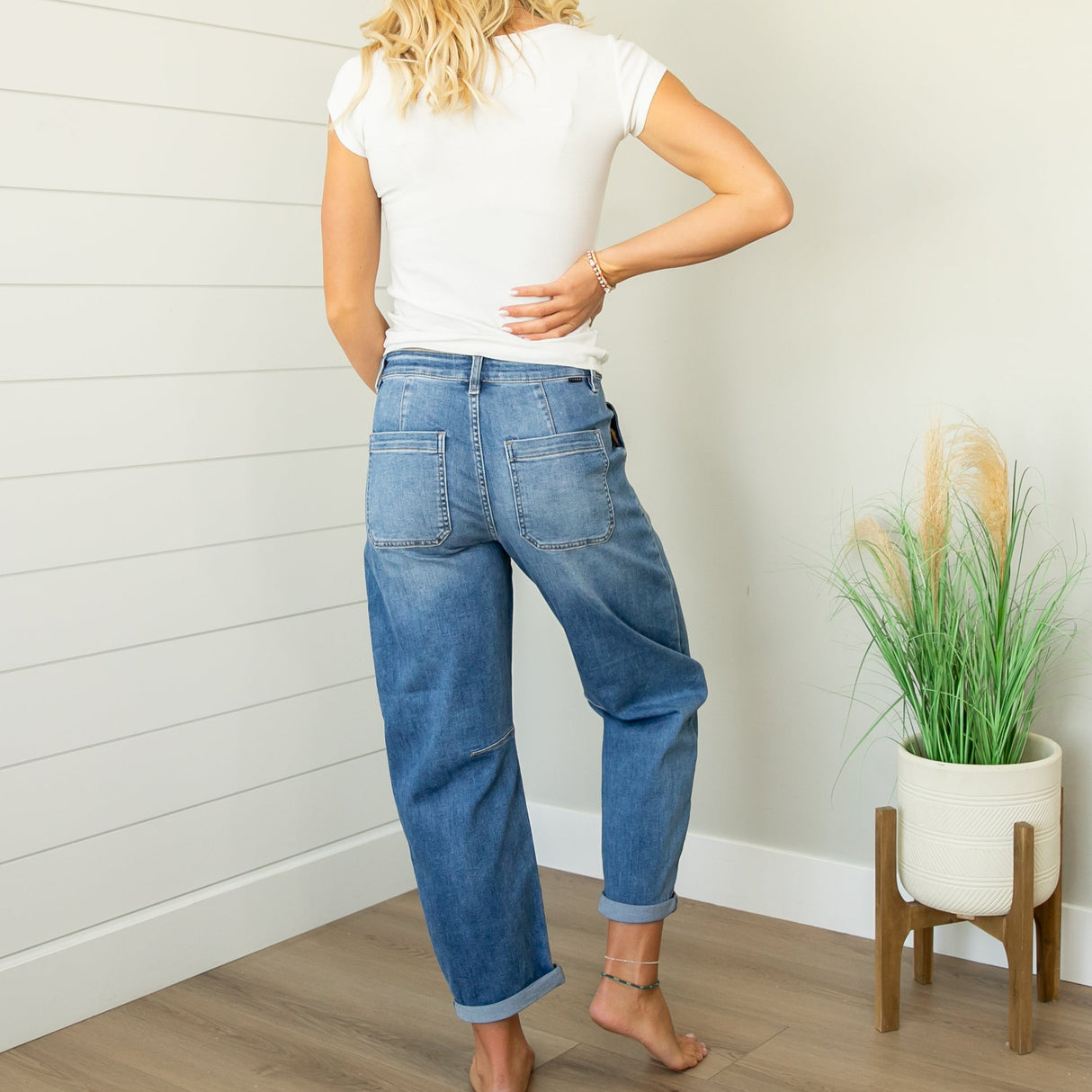 Risen Mid Rise Barrel Relaxed Patch Pocket Jeans