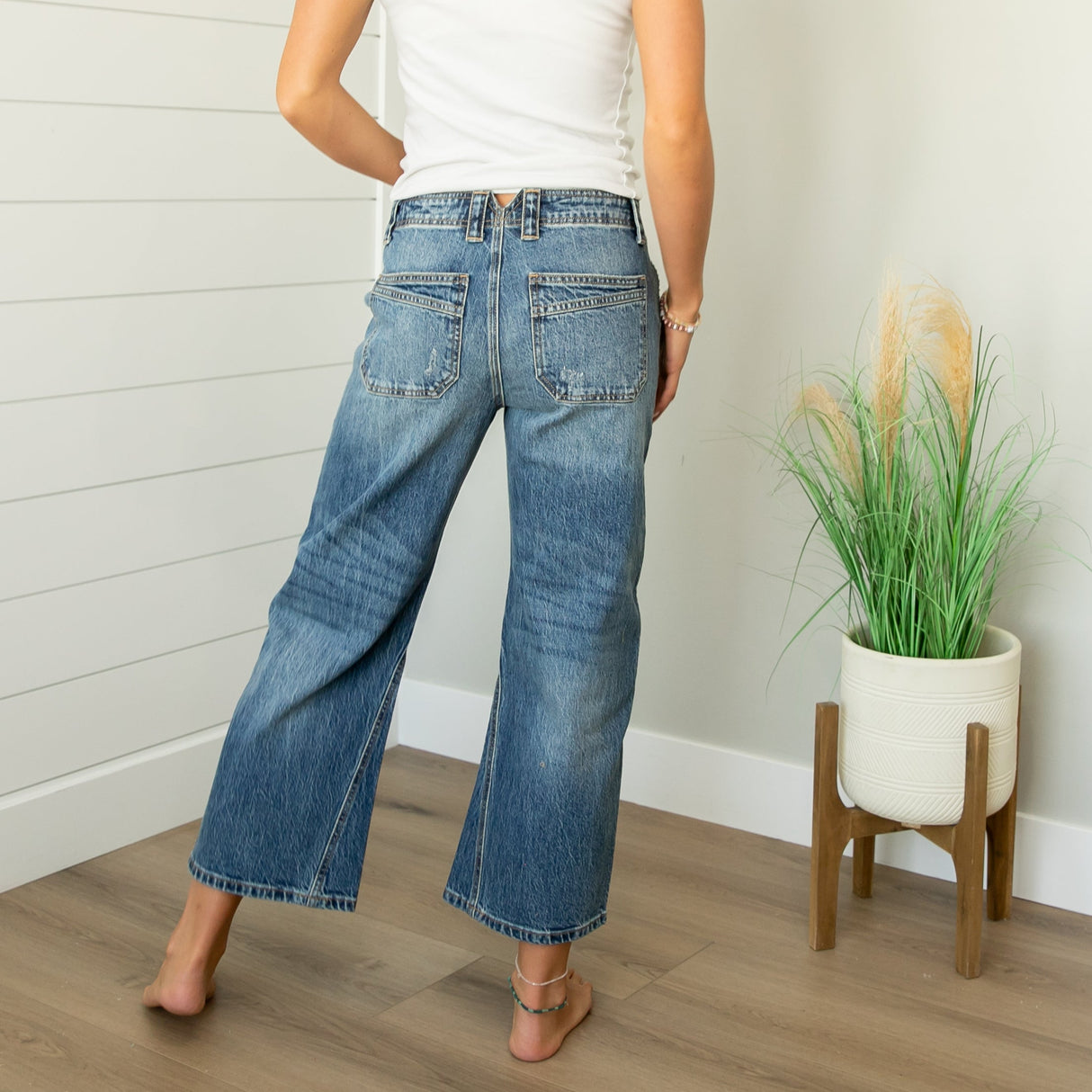 KanCan Mid Rise Loose Fit Barrel Jeans