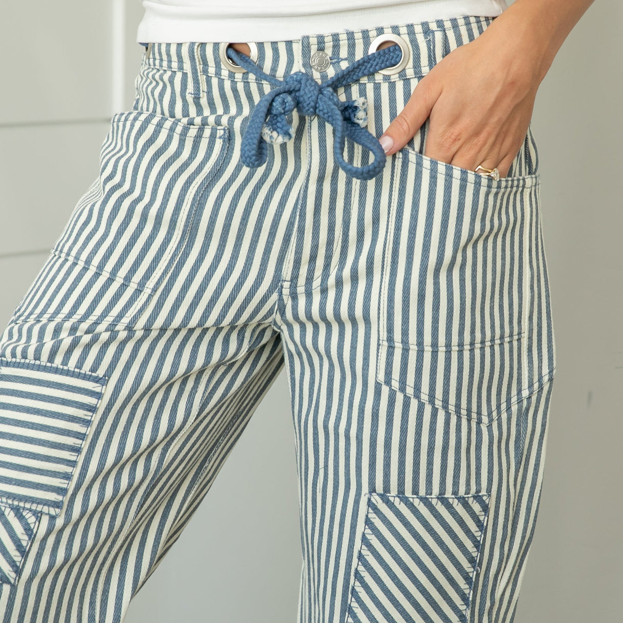 Calah Striped Barrel Pants - Navy