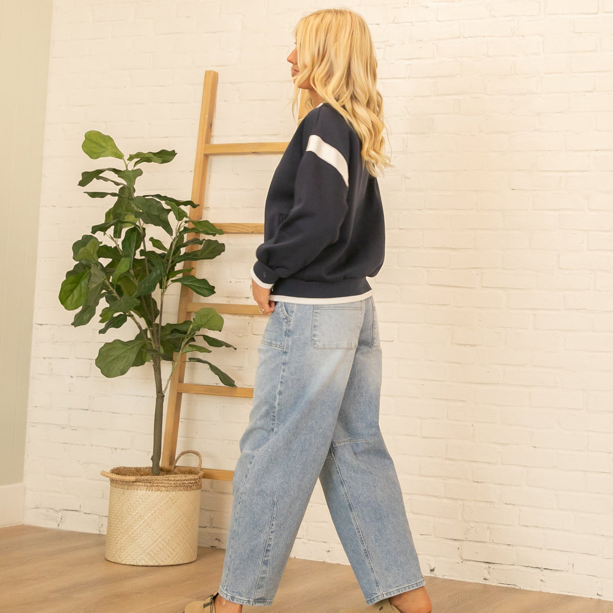 Maya Oversized V-Neck Pullover