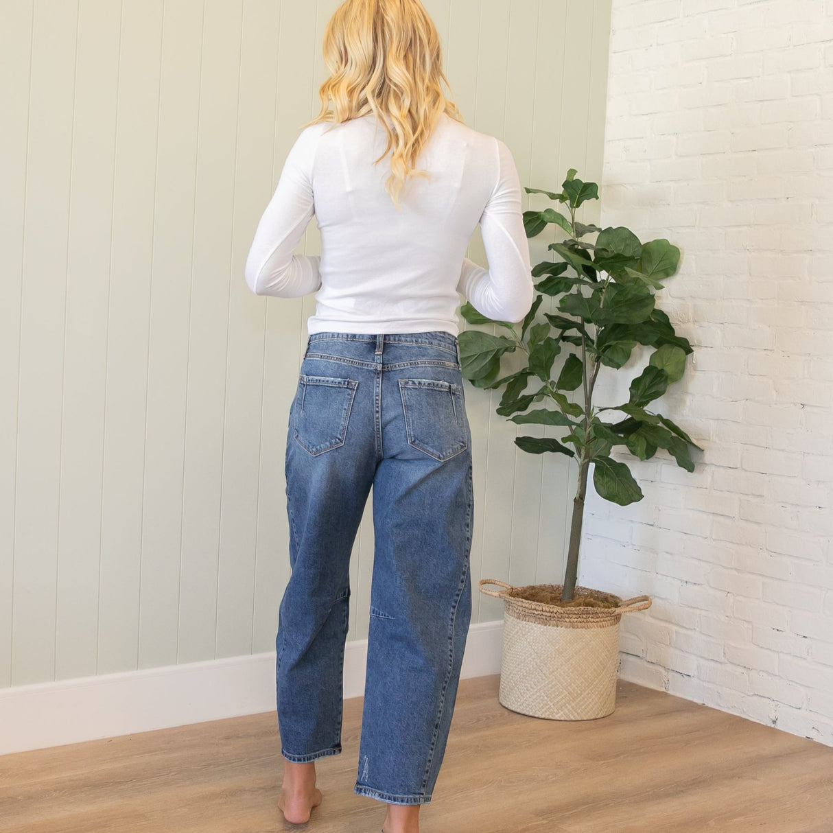 KanCan Low Slung Barrel Fit Dark Jeans