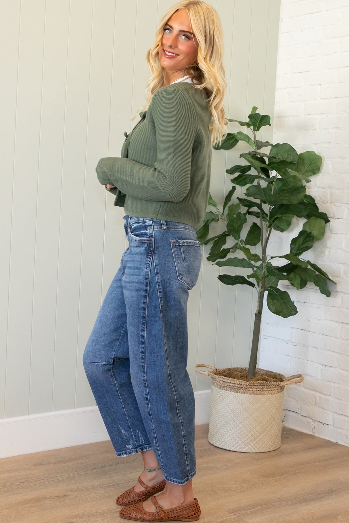 KanCan Low Slung Barrel Fit Dark Jeans