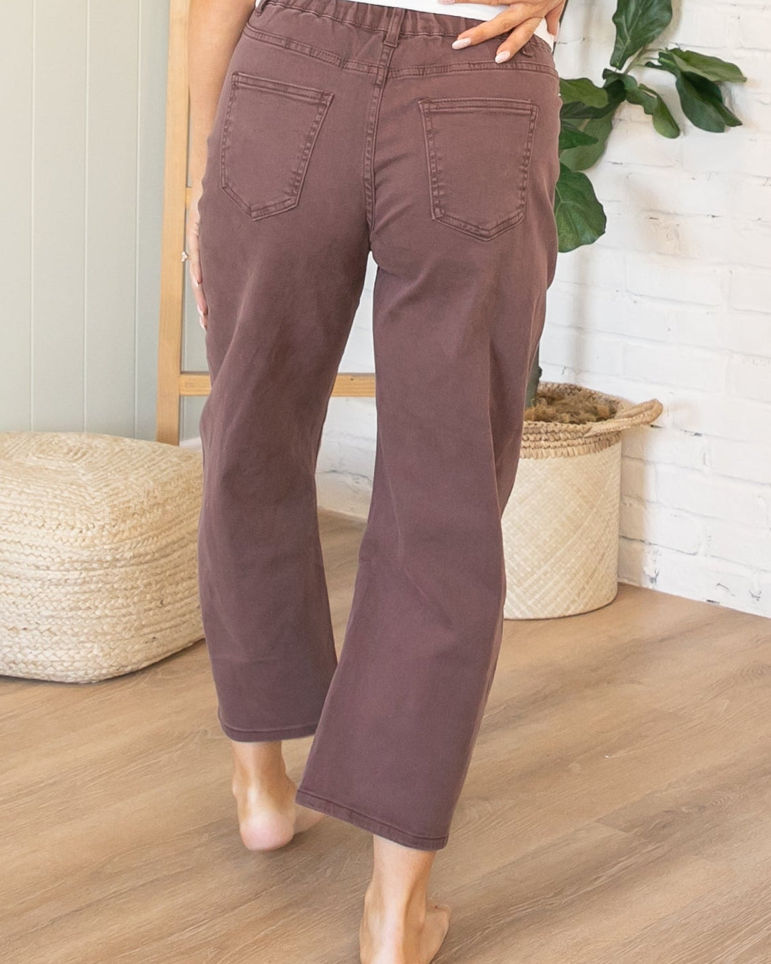 Kinley Brown Barrel Jeans