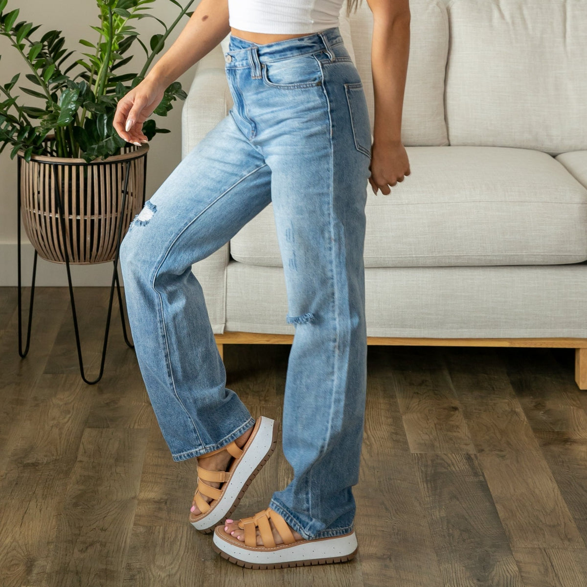 KanCan 90s Wide Leg Straight Jeans