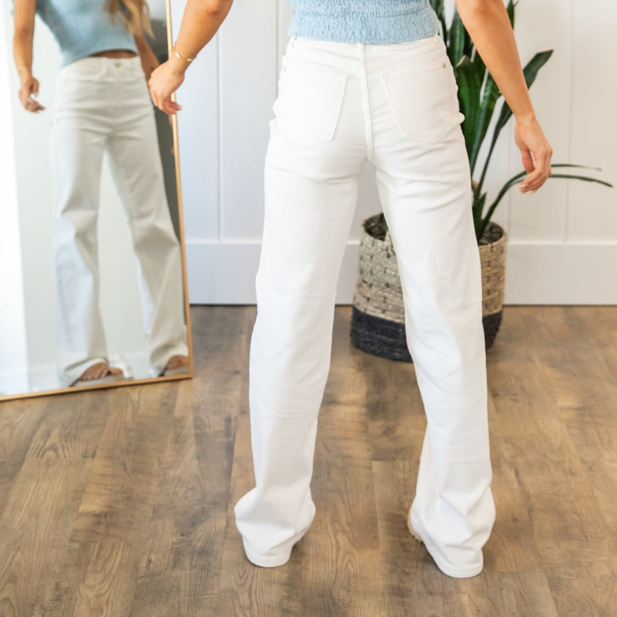 Judy Blue High Waisted White Wide Leg Jeans