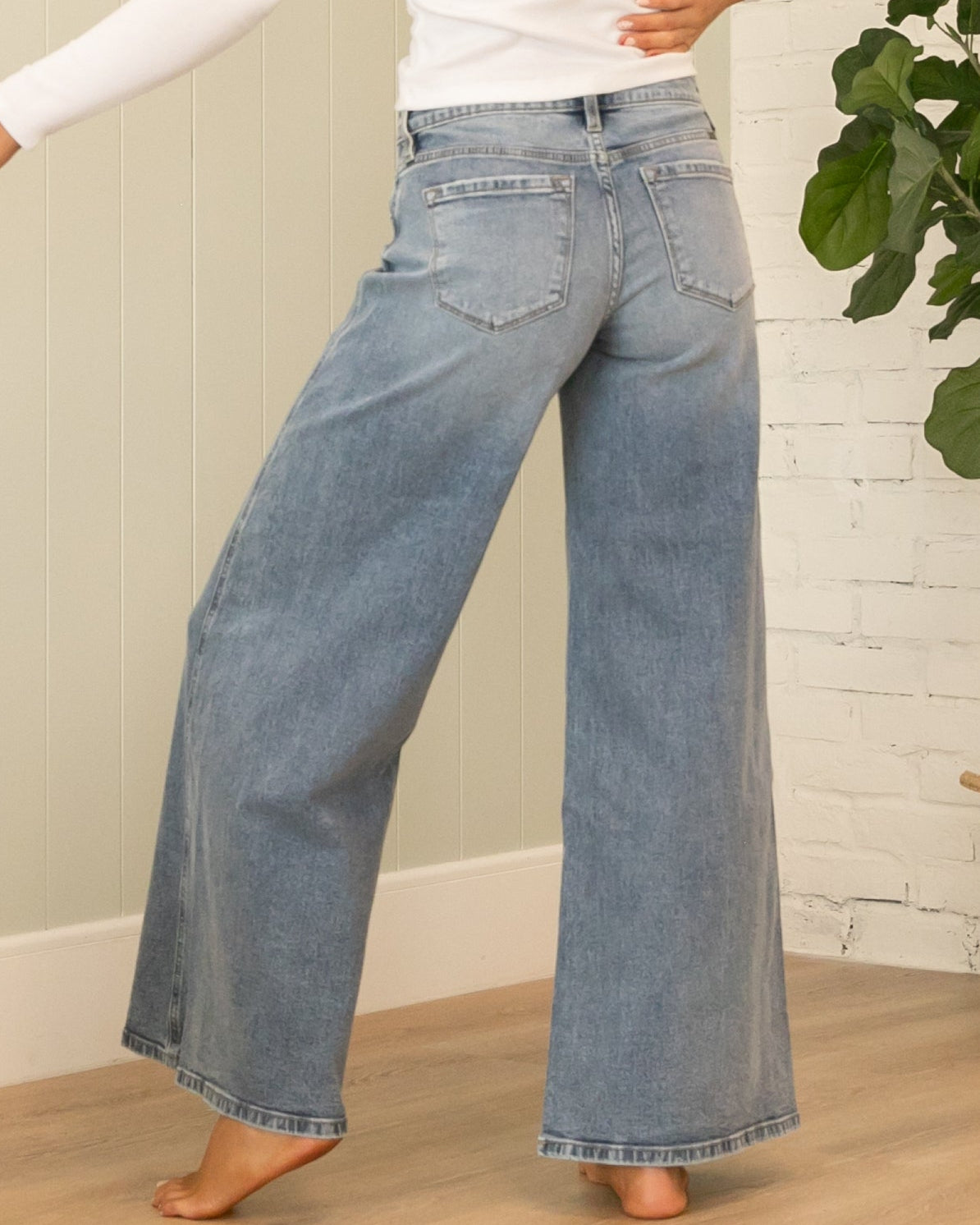 KanCan Mid Rise Super Wide Jeans