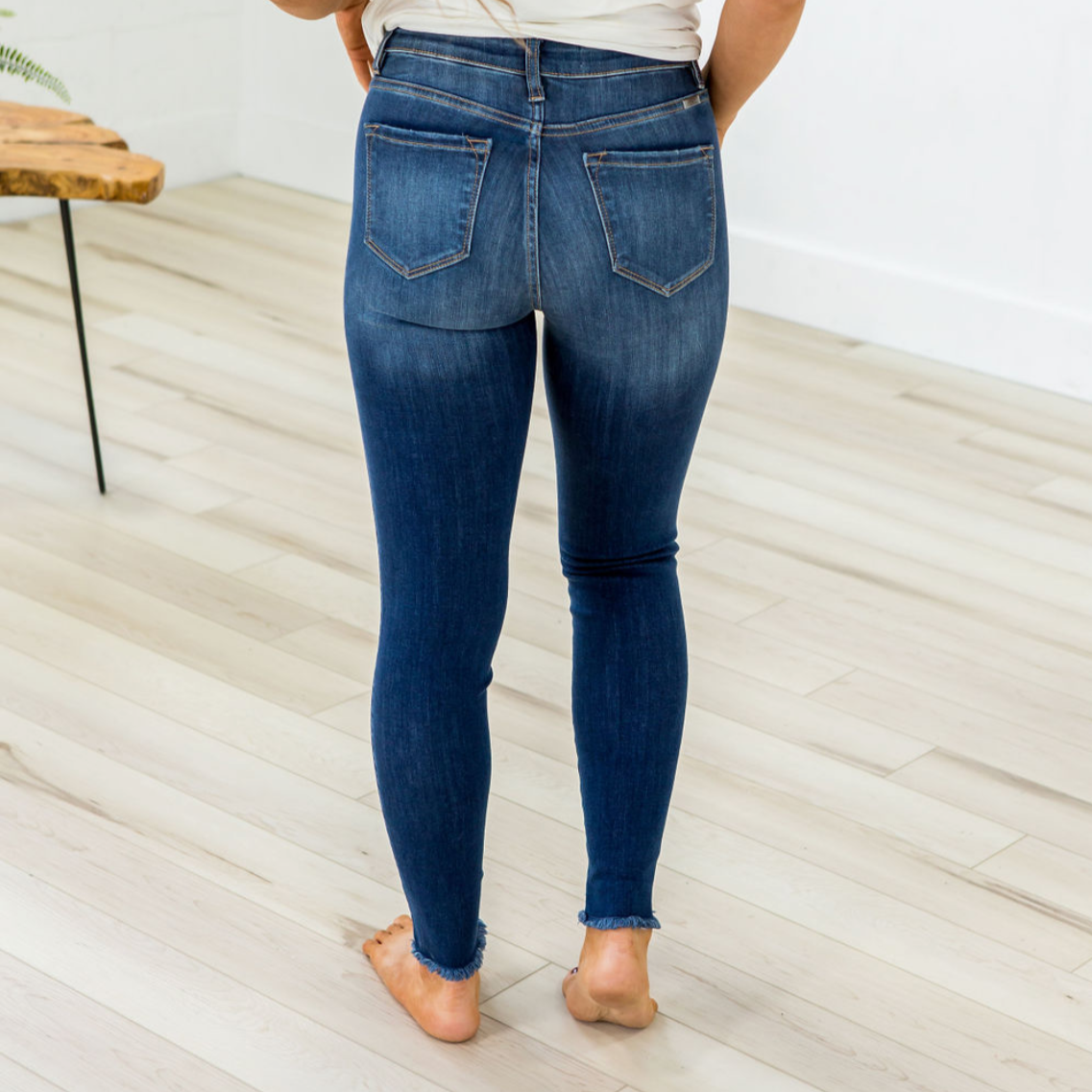 KanCan Mid Rise Distressed Frayed Hem Dark Wash Skinny Jeans